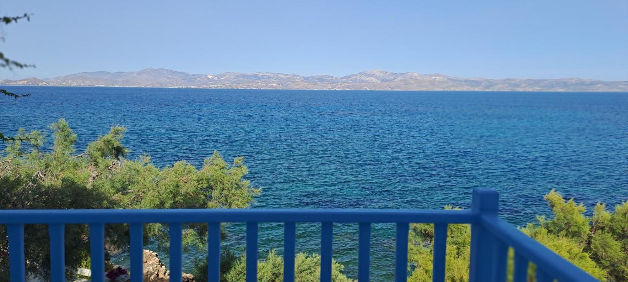 Dinas Inn Piso Livadi Exterior foto